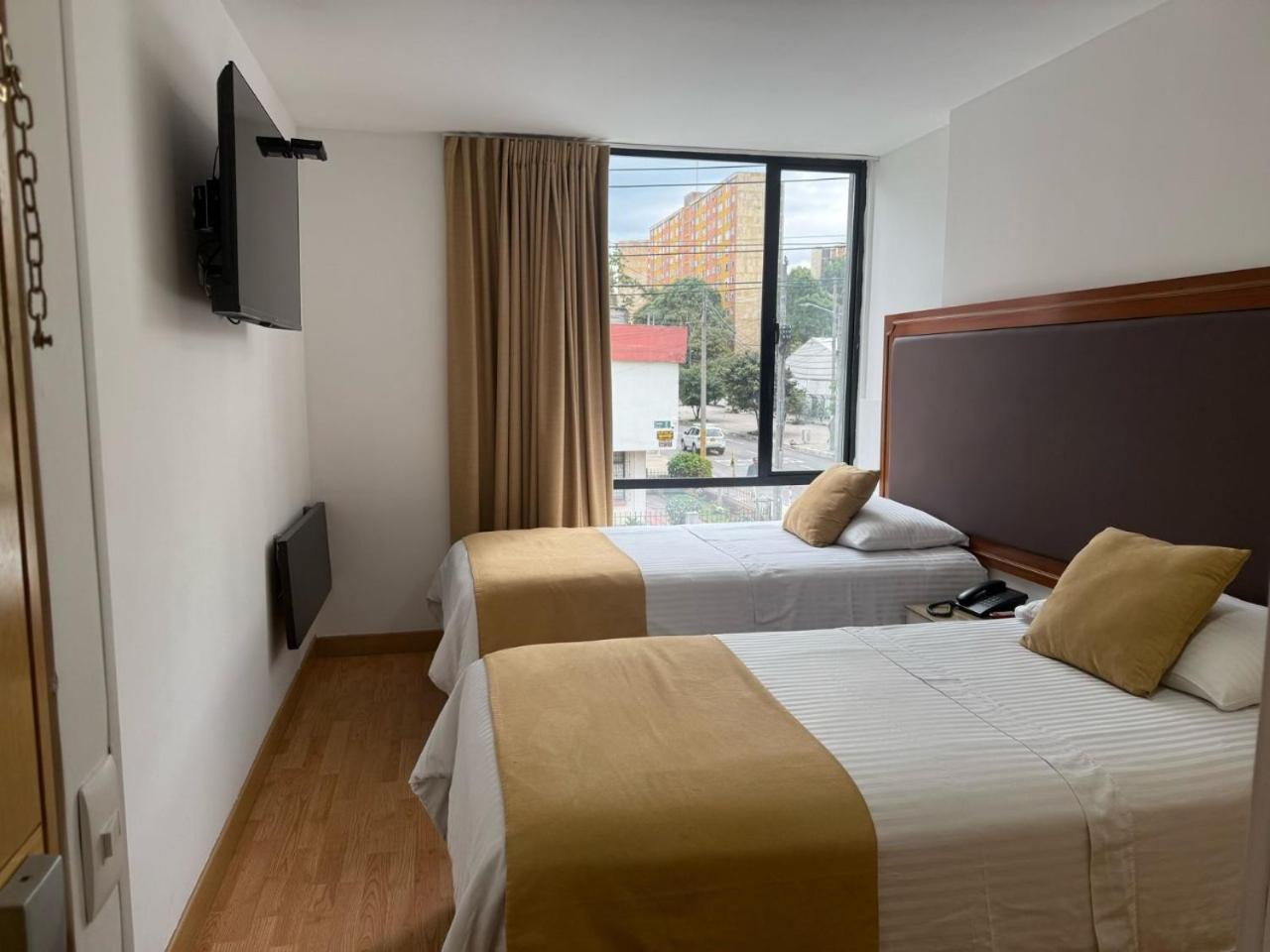 Hotel Dorado Ferial Bogota Exterior photo